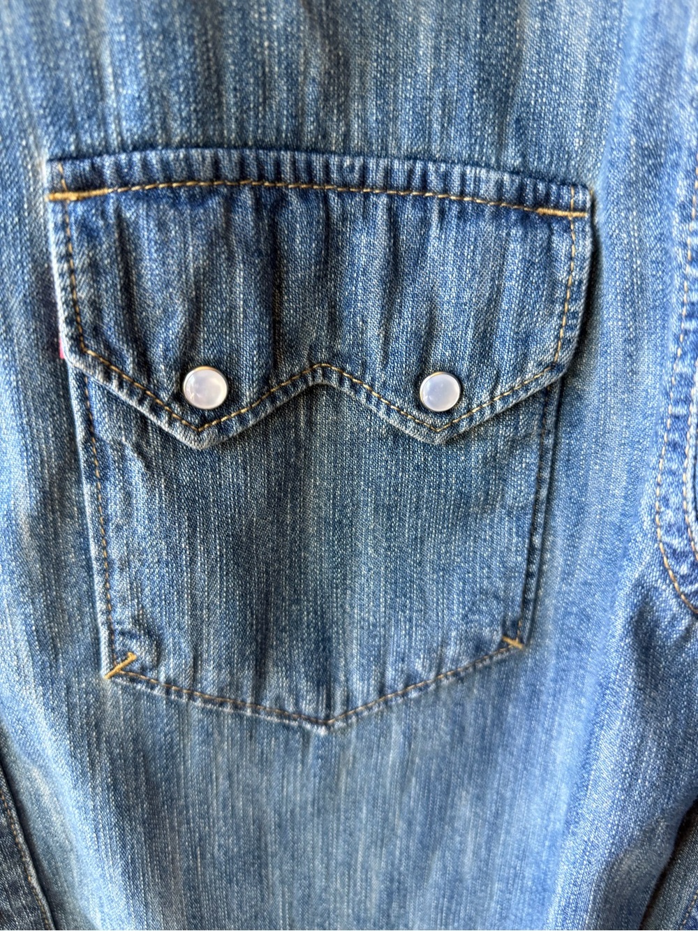 Men’s Levi's Blue Denim Western Snap Shirt NWOT - Picture 3 of 12
